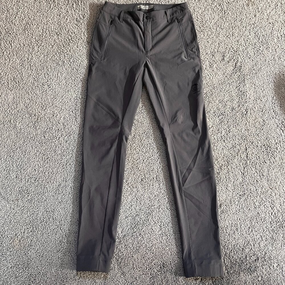 Ultimate Direction Adventure Series Duro Pant Men's S in Basalt Grey Color - EUC